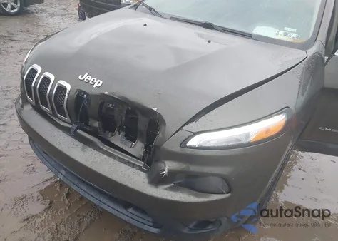 2015 Jeep Cherokee Latitude z USA, uszkodzony, nr VIN 1C4PJMCS1FW640501